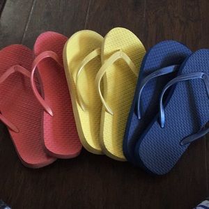 Gap flip flops size 7-8